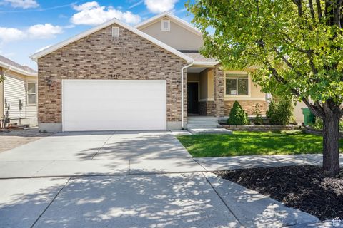 Photo of 8457 S 6430 W, West Jordan, UT 84081 (MLS # 2112408)