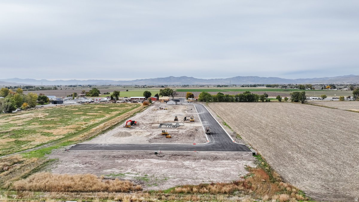 CLEARVIEW SUBDIVISION - Land