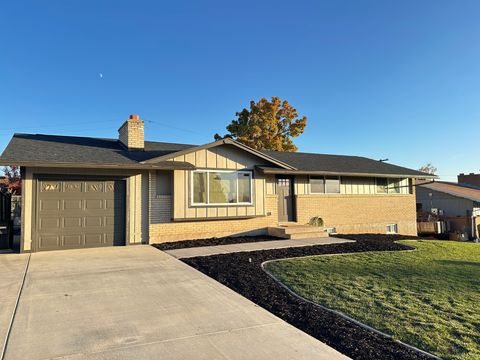 Tiny photo for 1184 E VALHALLA DR, Clearfield, UT 84015 (MLS # 2129532)