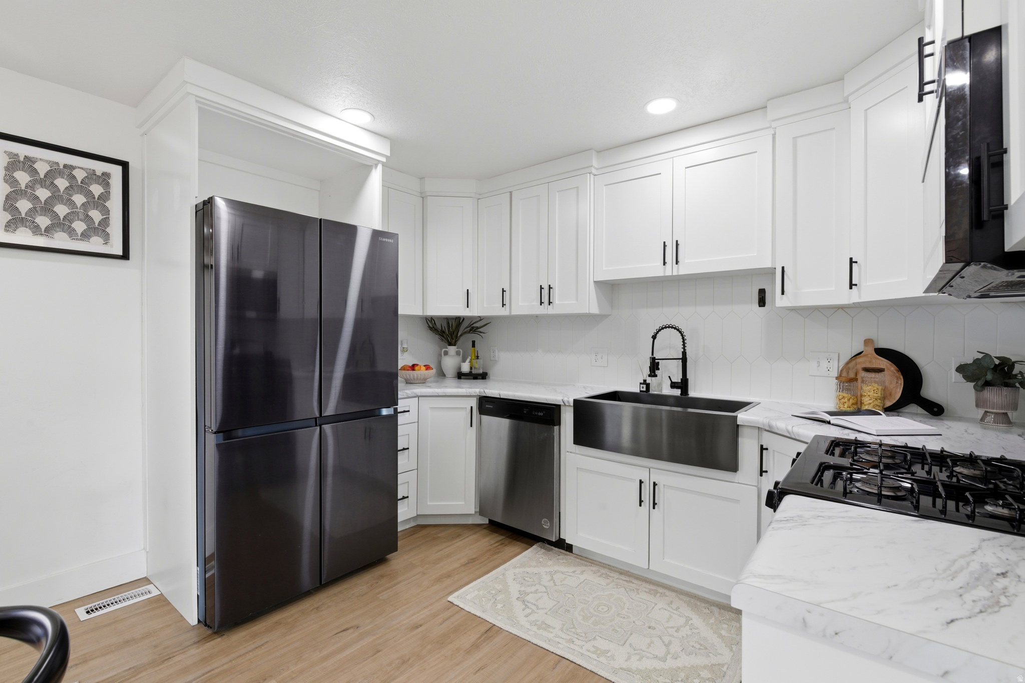 HOFFMAN HEIGHTS - Residential