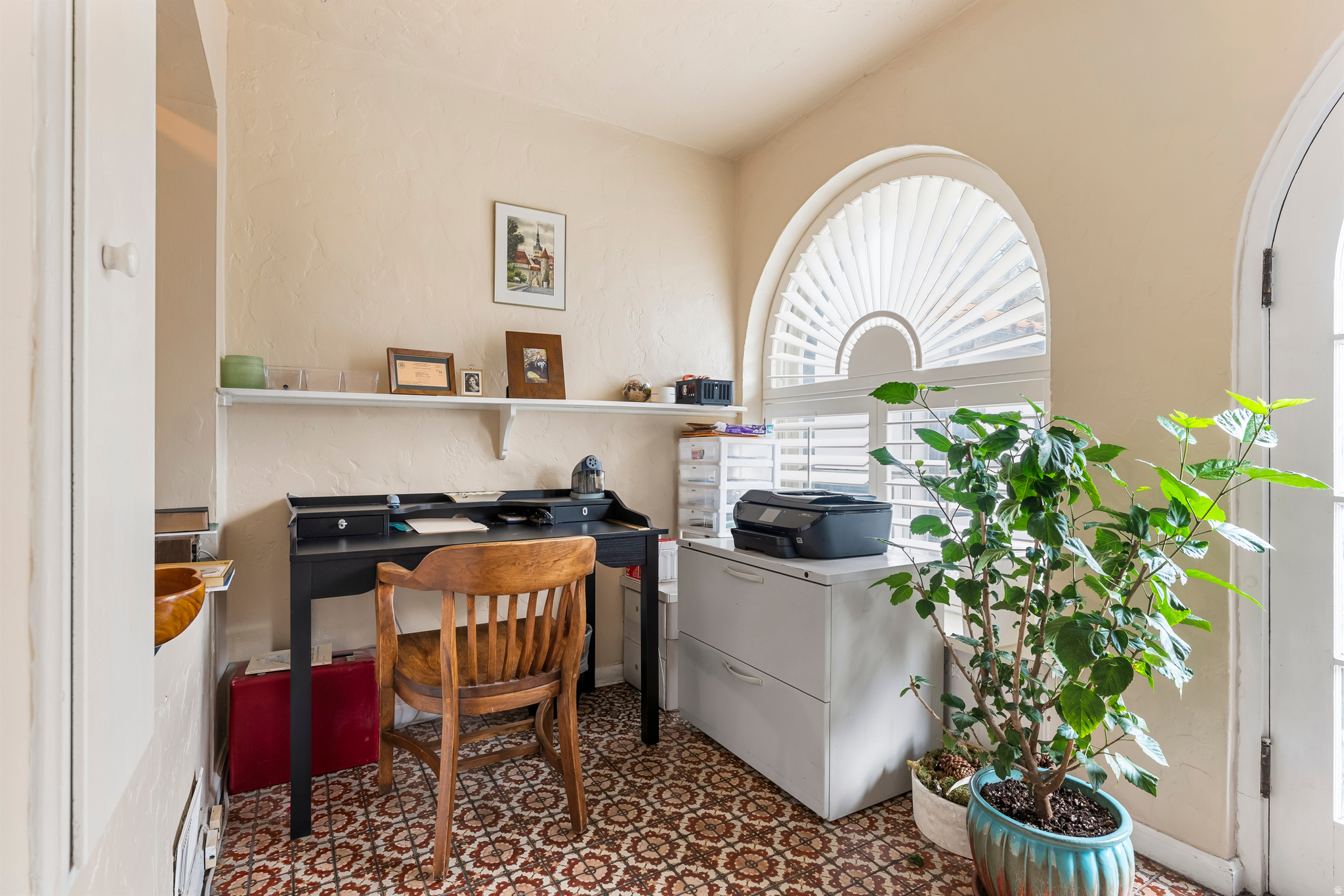 YALECREST - Residential