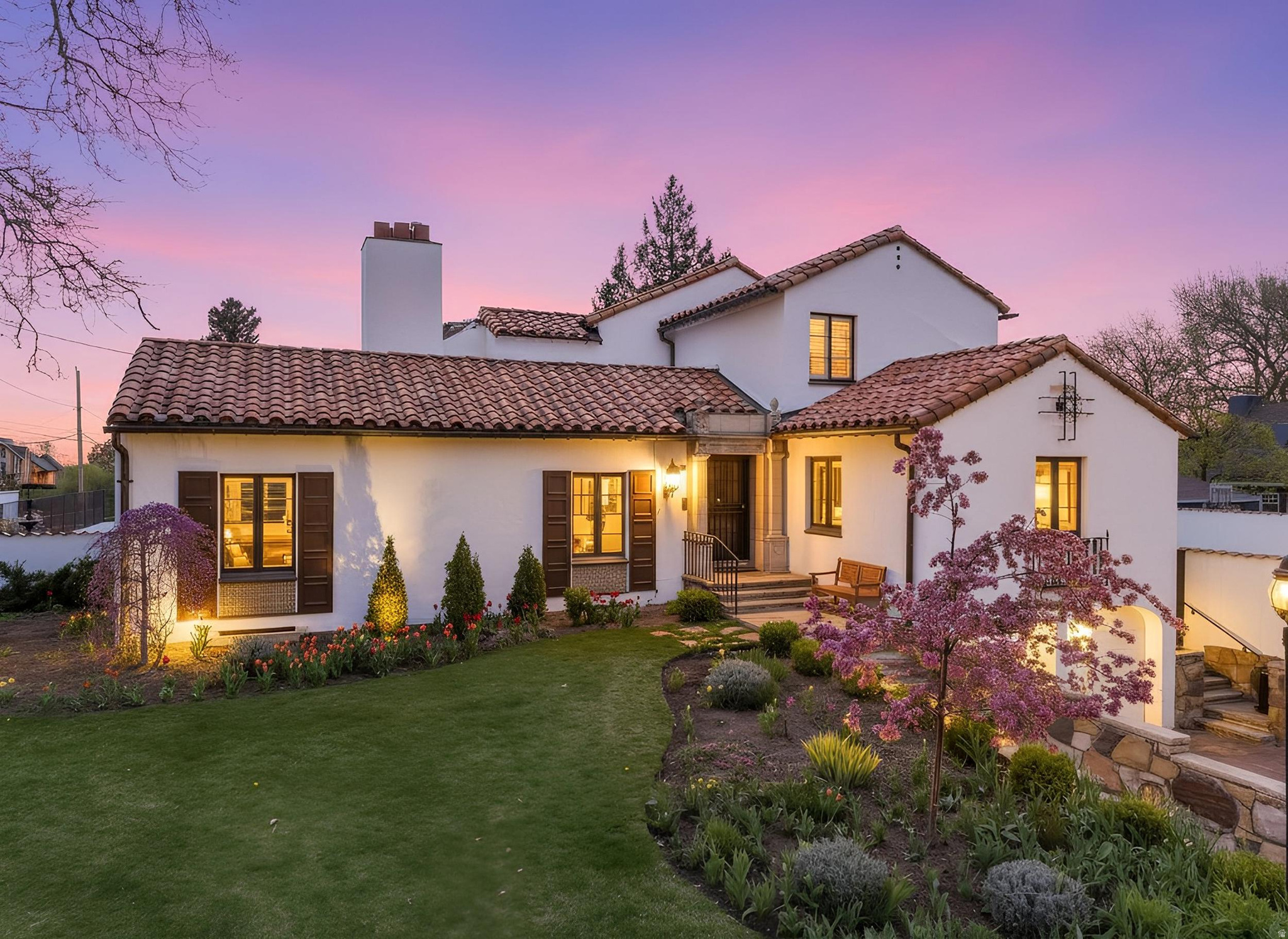 YALECREST - Residential