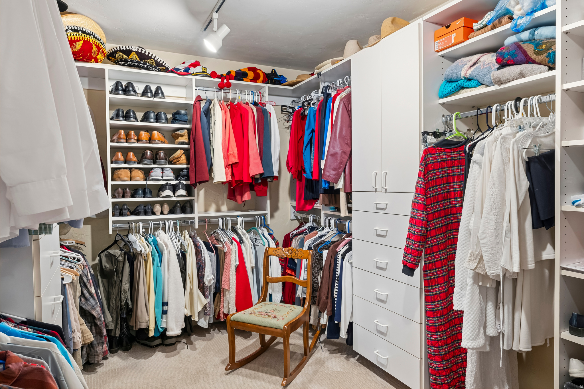 YALECREST - Residential