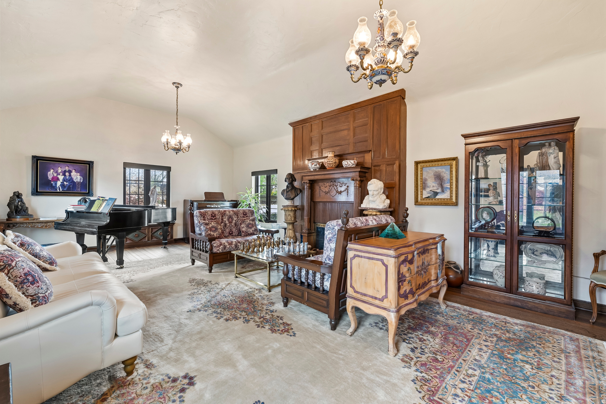 YALECREST - Residential