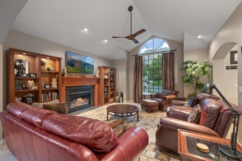Tiny photo for 475 E SILVERLEAF DR, Alpine, UT 84004 (MLS # 2171236)