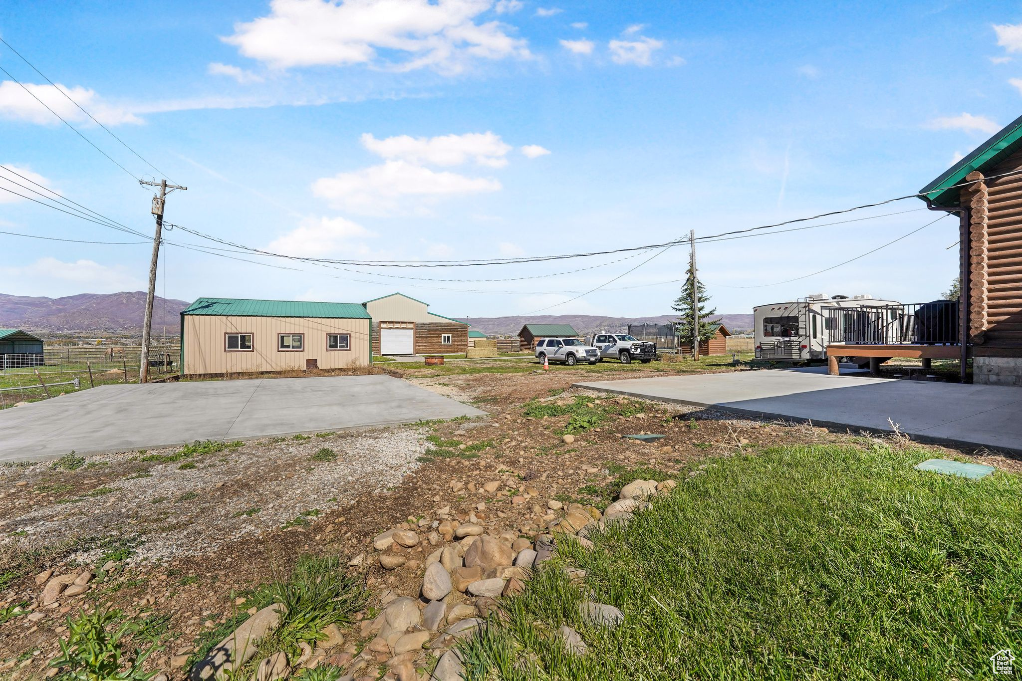 DANIEL - Residential