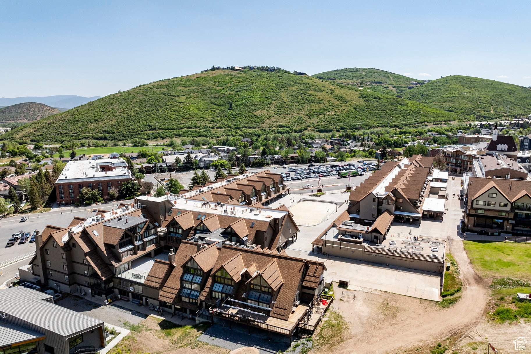 RESORT CENTER CONDOMINIUMS - Residential