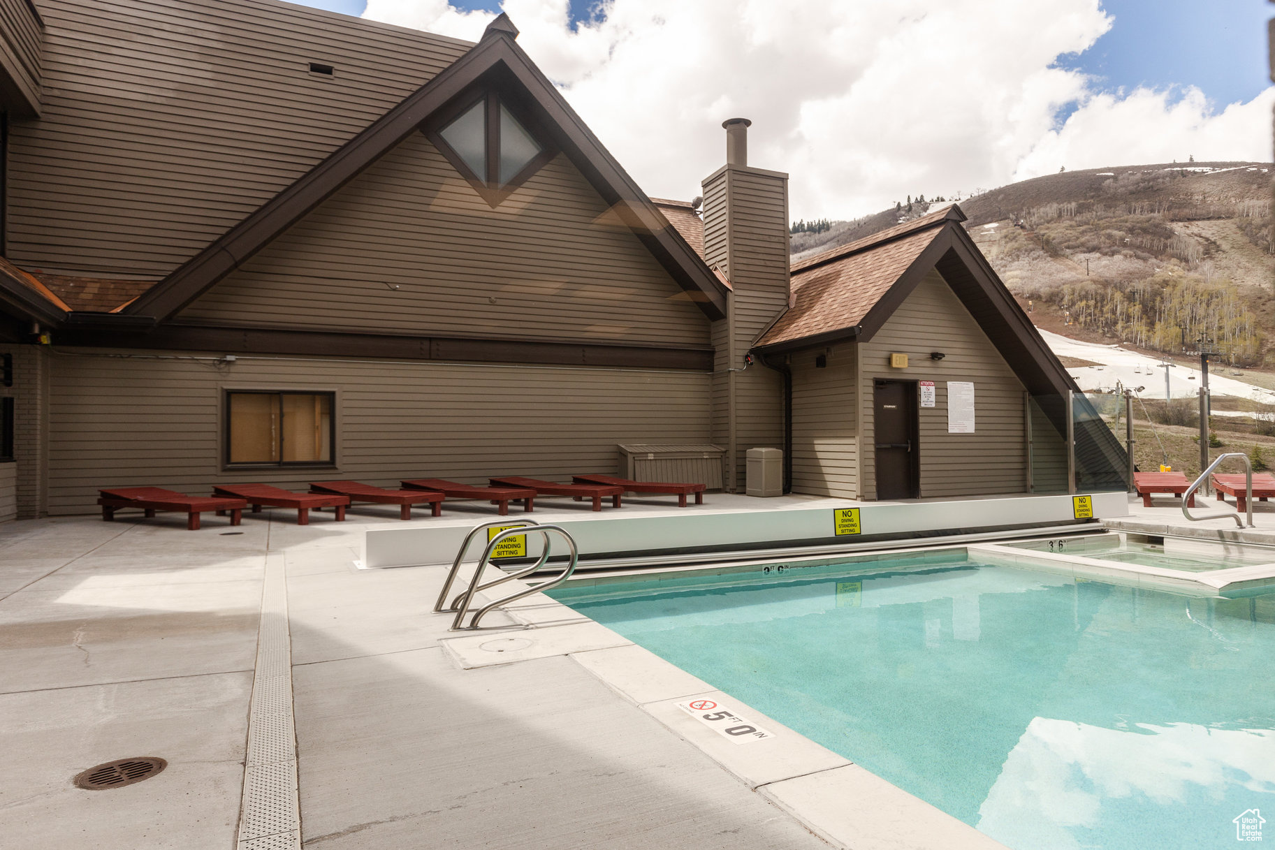 RESORT CENTER CONDOMINIUMS - Residential