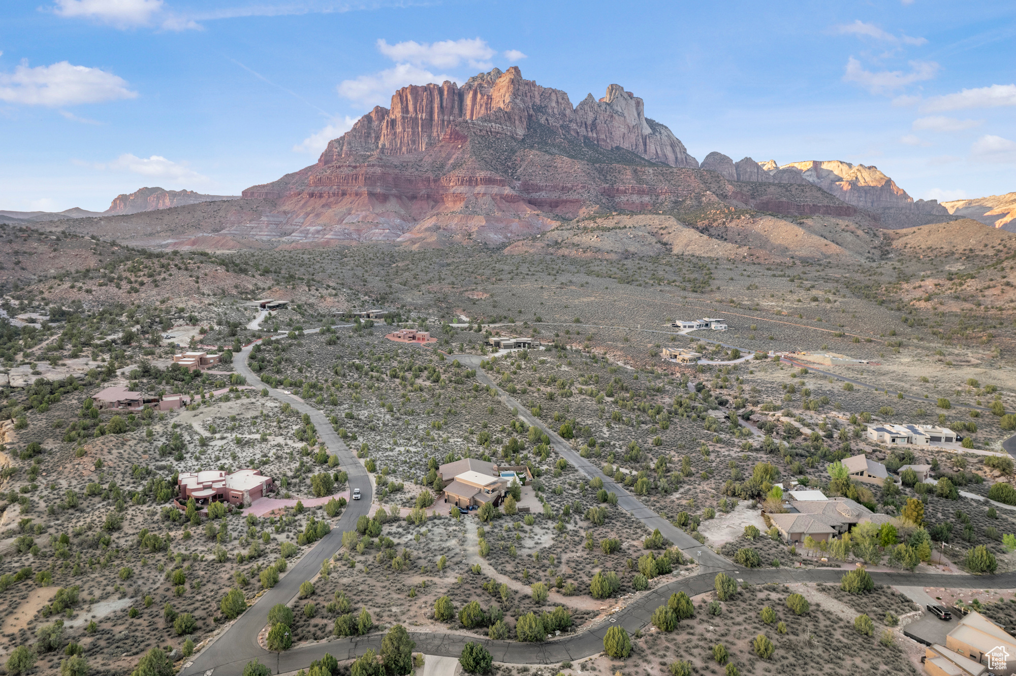 ANASAZI PLATEAU 2 - Land