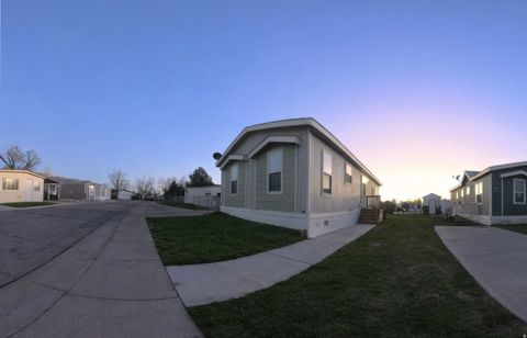 Mobile Home For Sale - 1031 N 525 Cir #85<br/> Weber County, Ogden, UT 84404