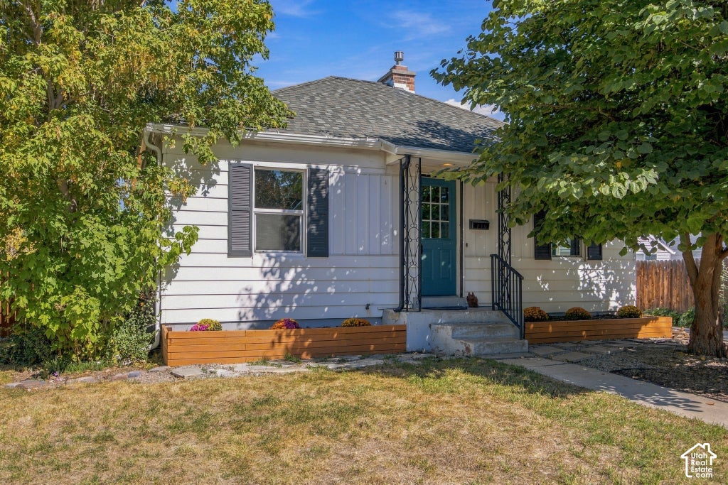 Photo of 225 W 400 N, Logan, UT 84321 (MLS # 2189156)