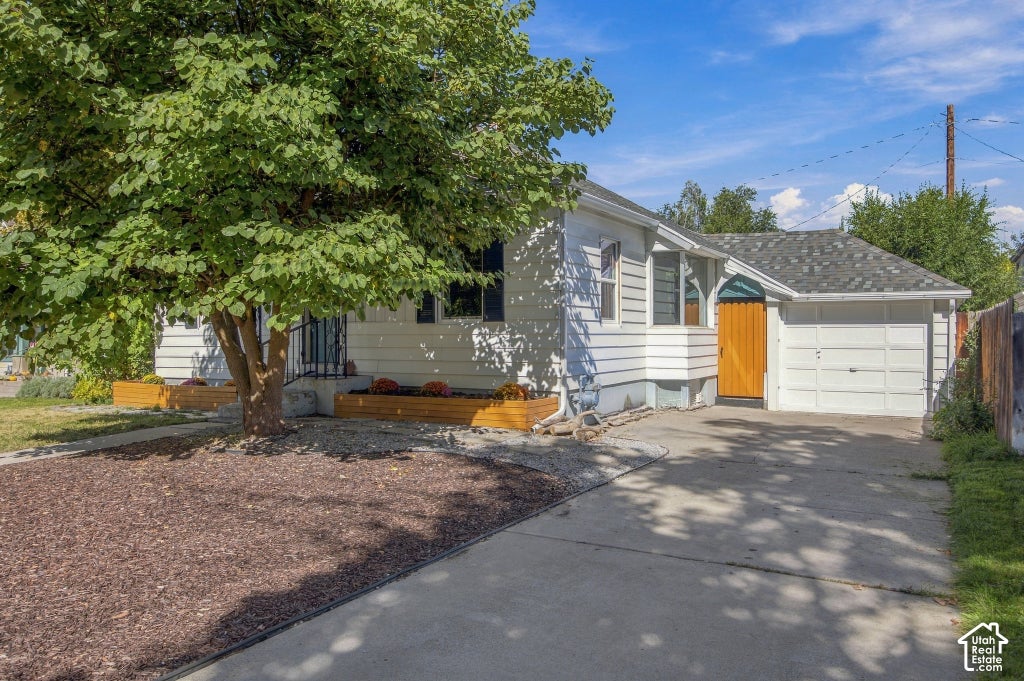 Photo of 225 W 400 N, Logan, UT 84321 (MLS # 2189156)