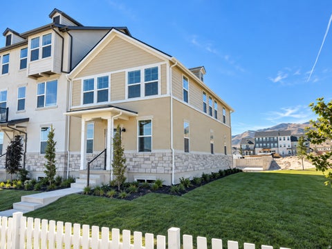 Tiny photo for 931 W HALVORSEN PKWY #225, Saratoga Springs, UT 84045 (MLS # 2183438)