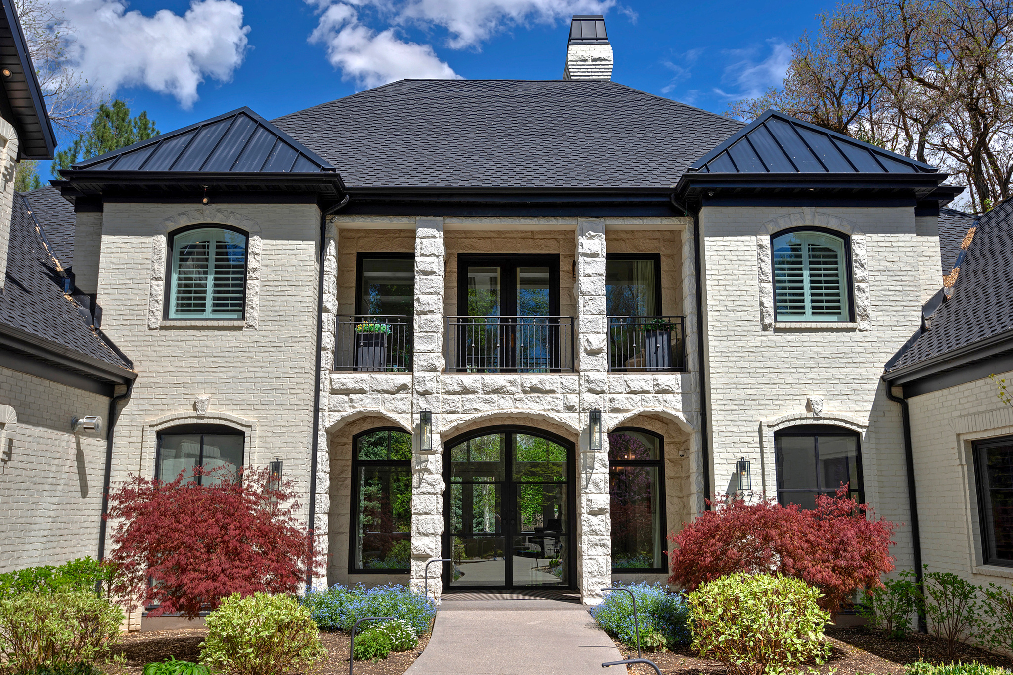 COTTONWOODS - Residential