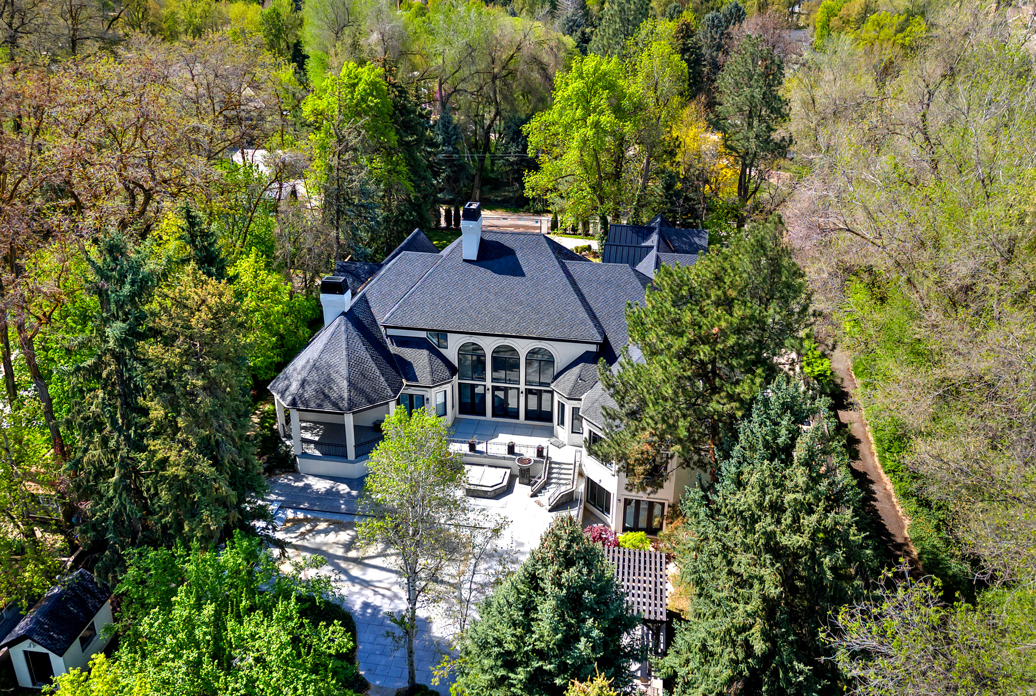 COTTONWOODS - Residential