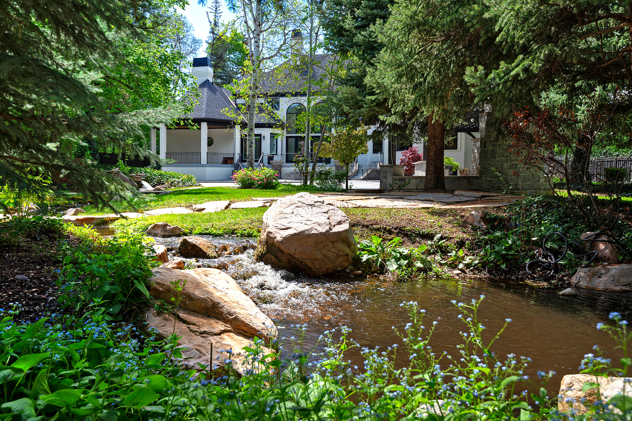 COTTONWOODS - Residential