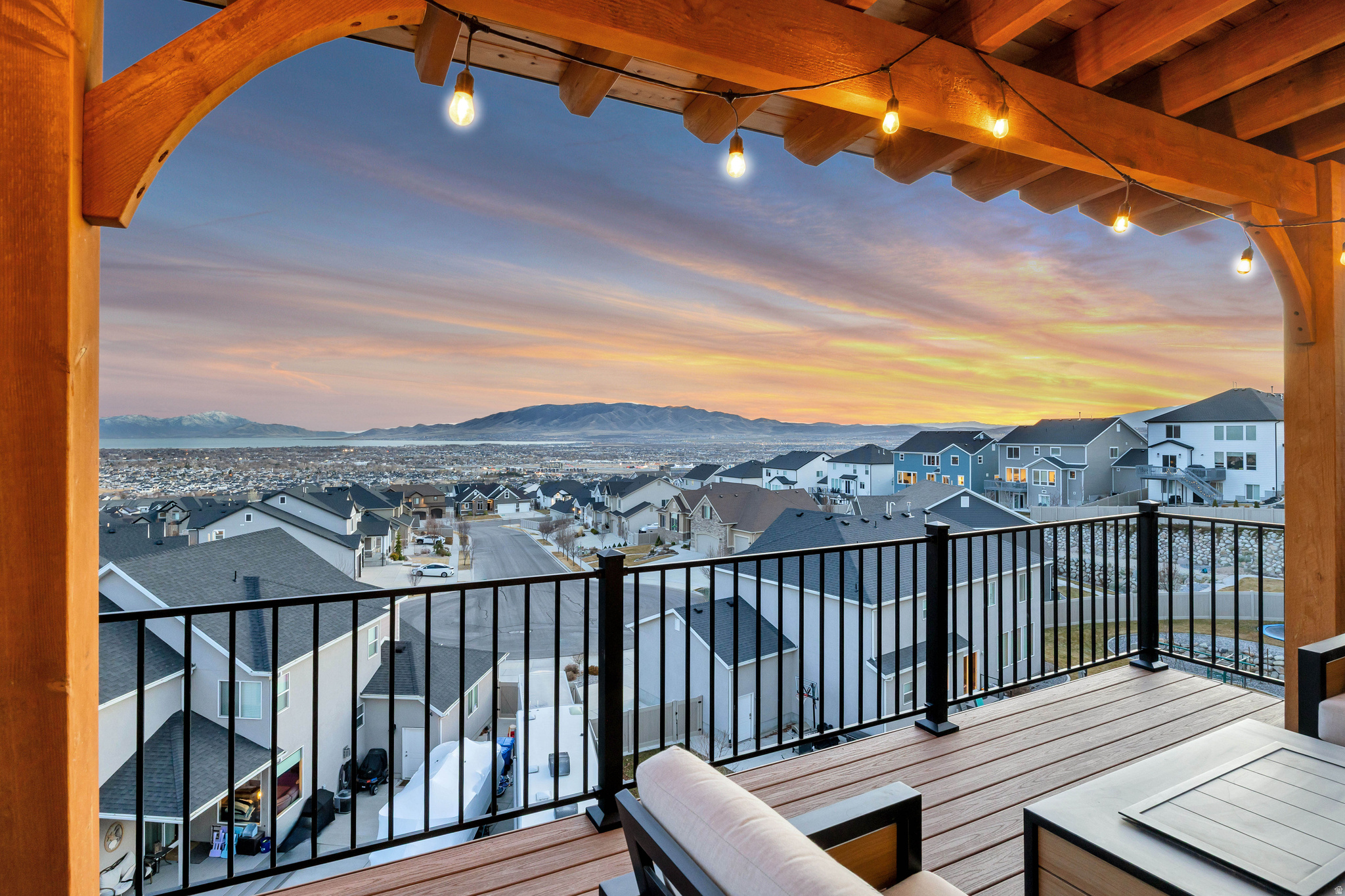 CANYON HILLS - Residential