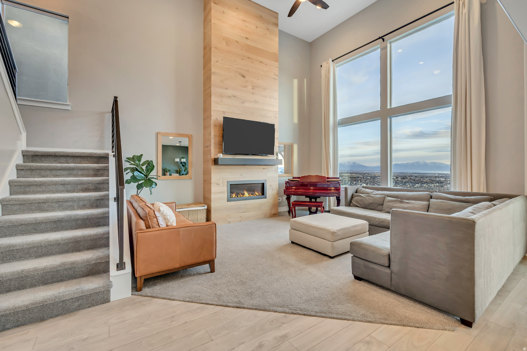 CANYON HILLS - Residential