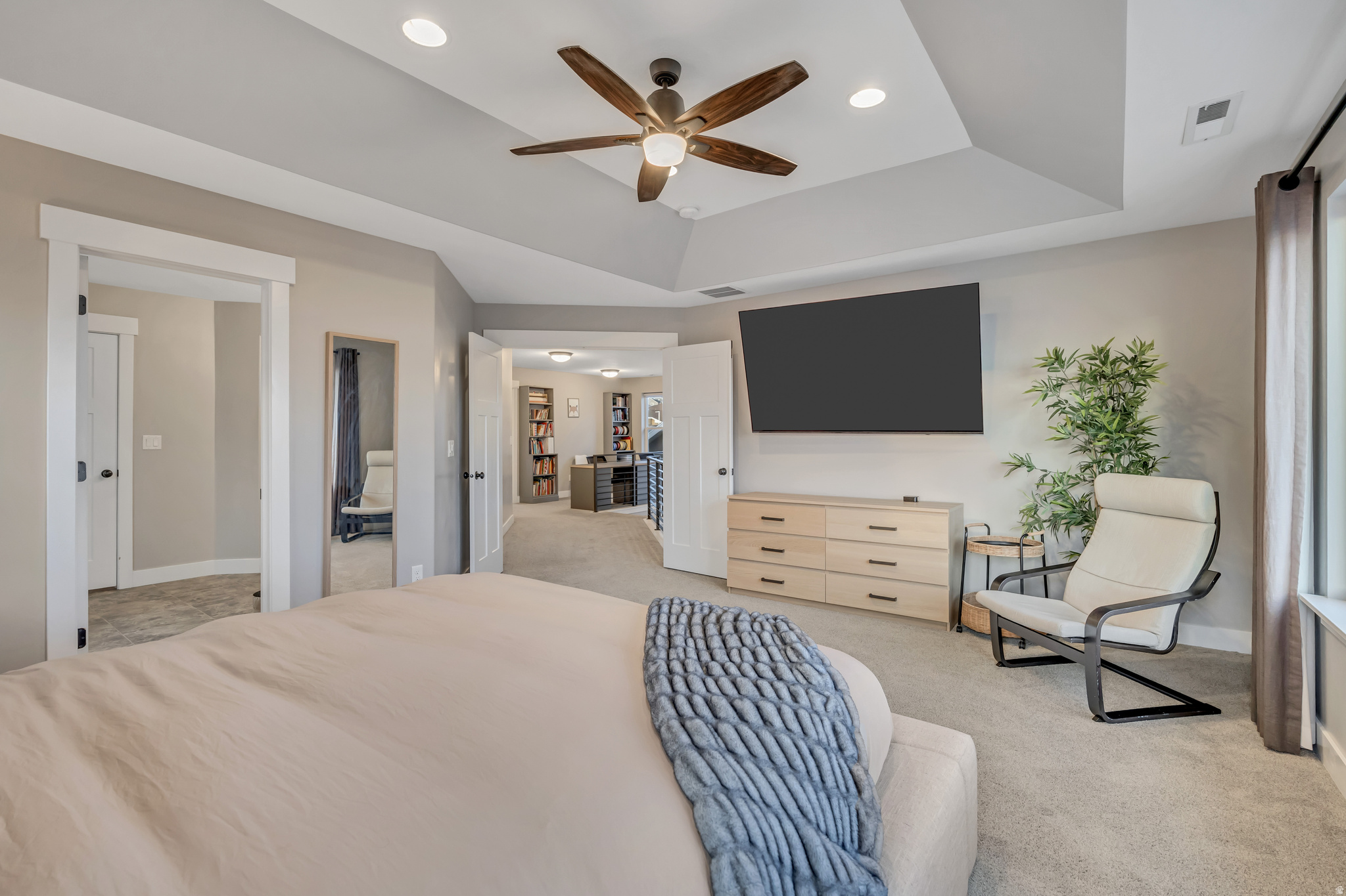 CANYON HILLS - Residential