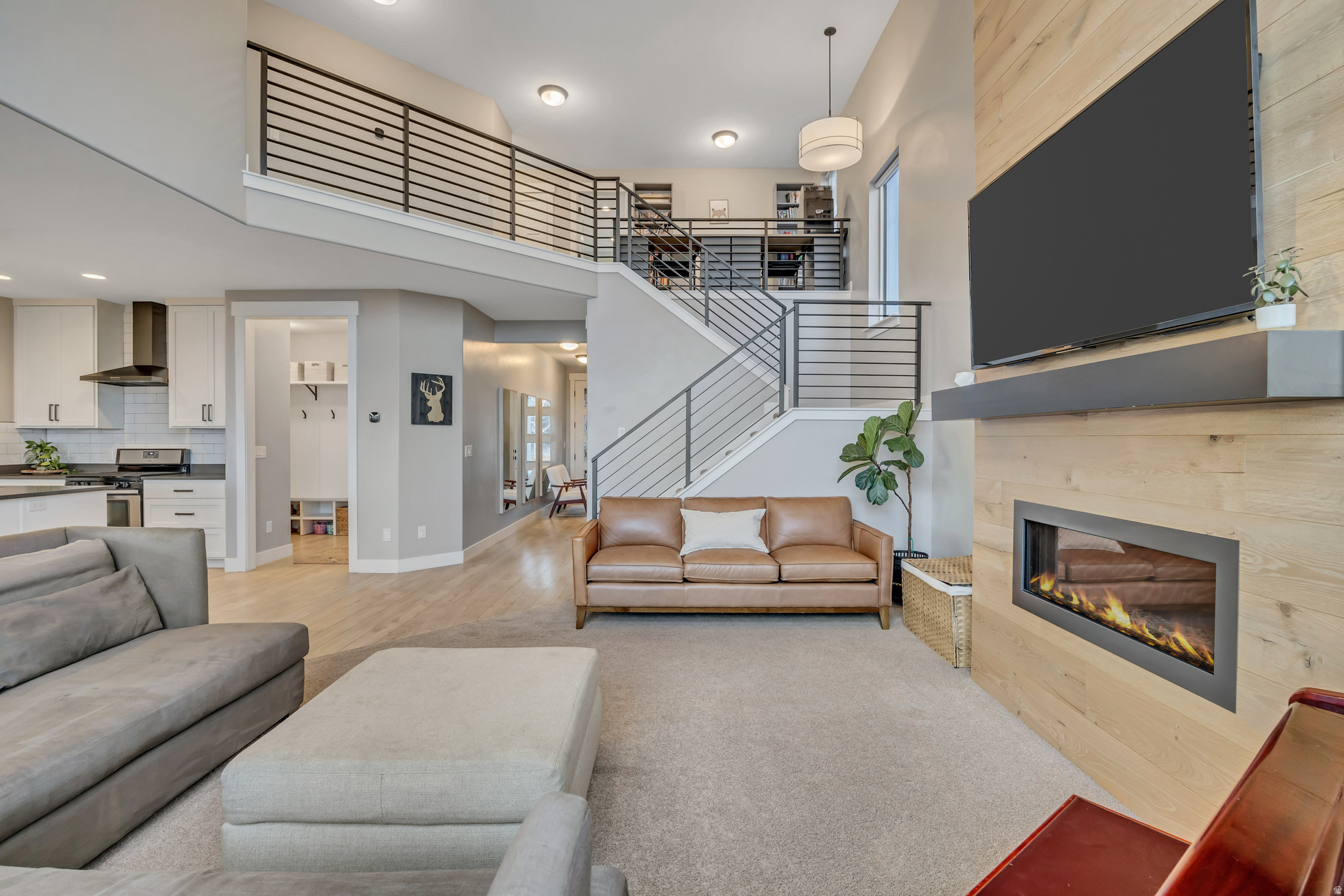 CANYON HILLS - Residential