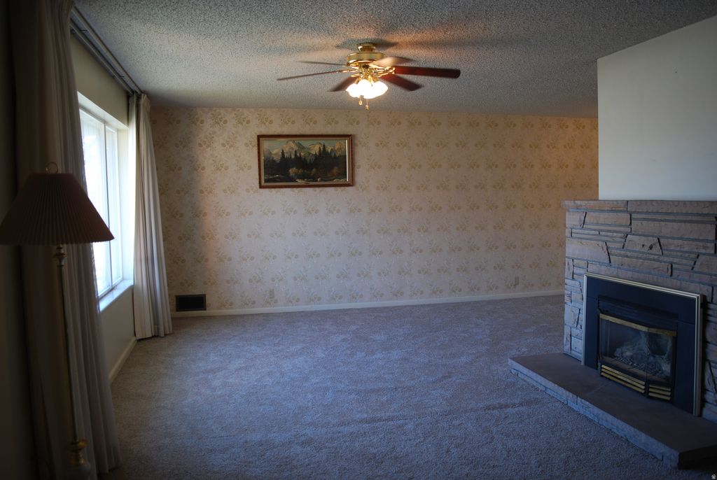 Photo of 14186 S REDWOOD RD, Bluffdale, UT 84065 (MLS # 2130042)