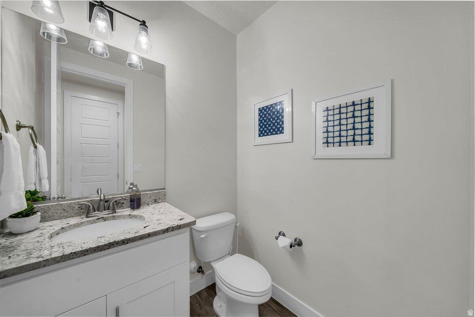 ESCAPES AT THE LEDGES PH 3 - Residential