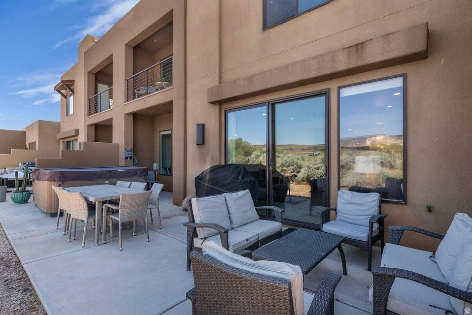 ESCAPES AT THE LEDGES PH 3 - Residential