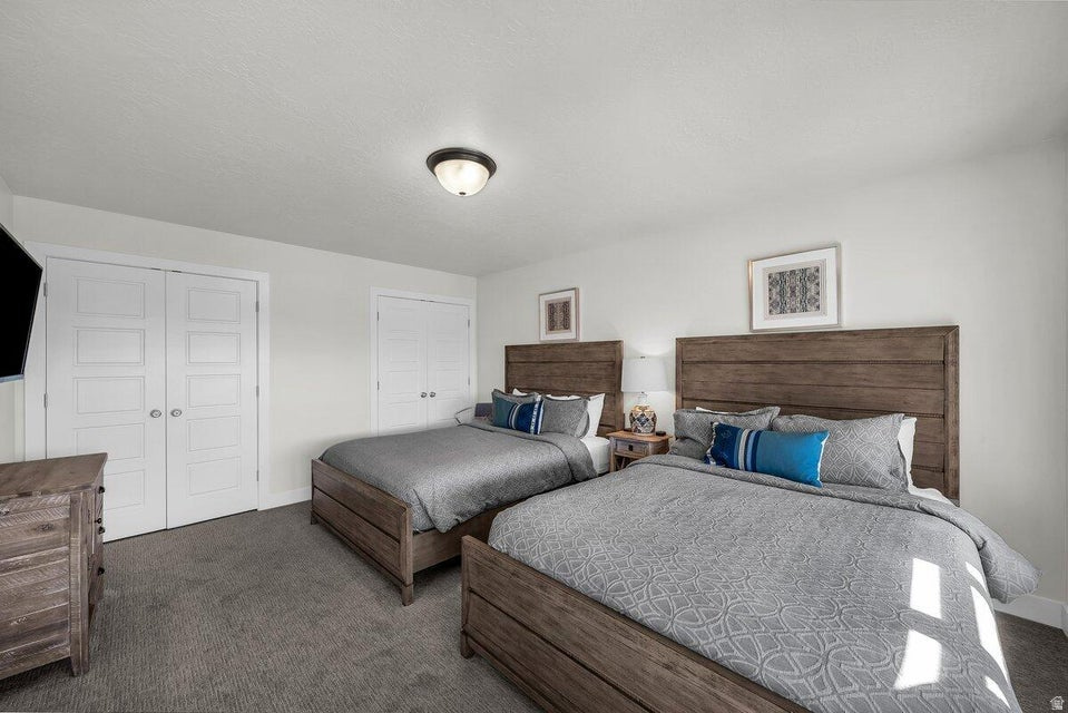 ESCAPES AT THE LEDGES PH 3 - Residential