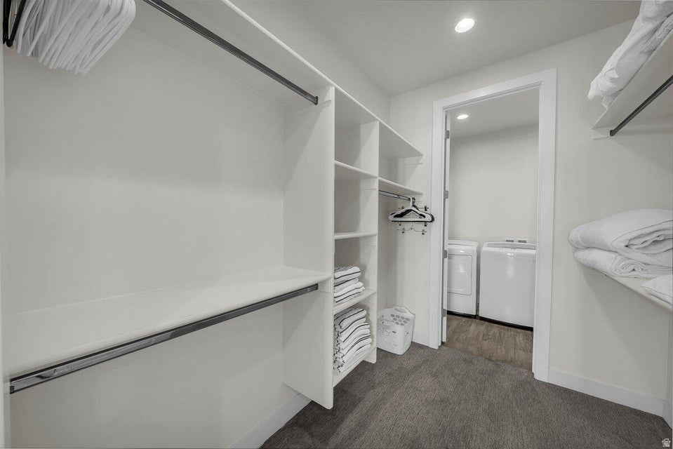 ESCAPES AT THE LEDGES PH 3 - Residential