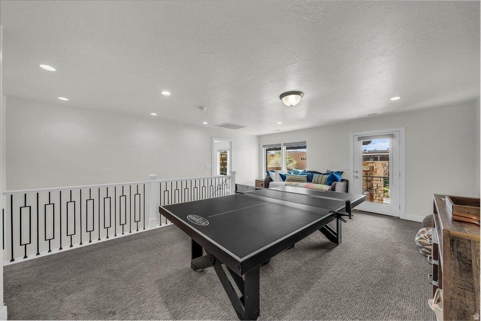 ESCAPES AT THE LEDGES PH 3 - Residential