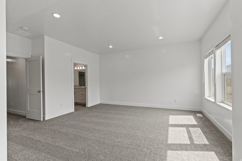 Tiny photo for 3410 S 1010 W, Nibley, UT 84321 (MLS # 2126957)