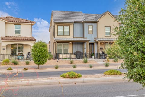 Tiny photo for 5537 S CARNELIAN PKWY, Saint George, UT 84790 (MLS # 2180676)