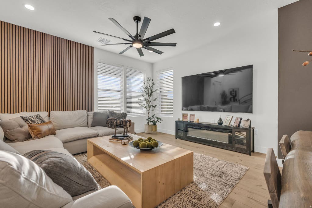 Photo of 5537 S CARNELIAN PKWY, Saint George, UT 84790 (MLS # 2180676)