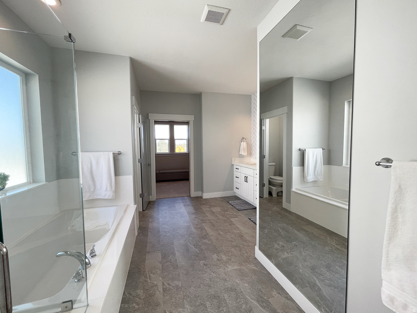 MOUNTAIN RIDGE - Residential