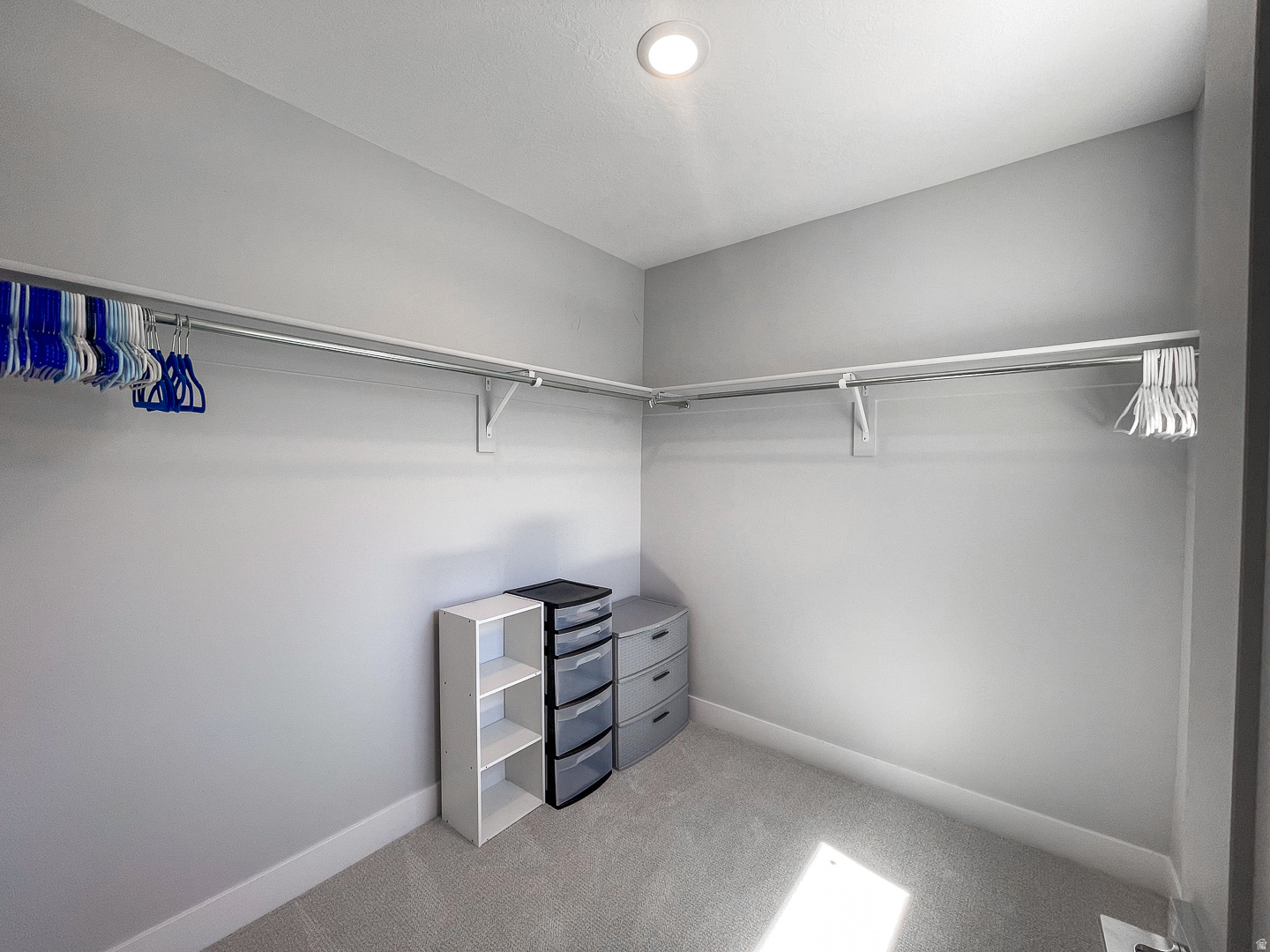 MOUNTAIN RIDGE - Residential