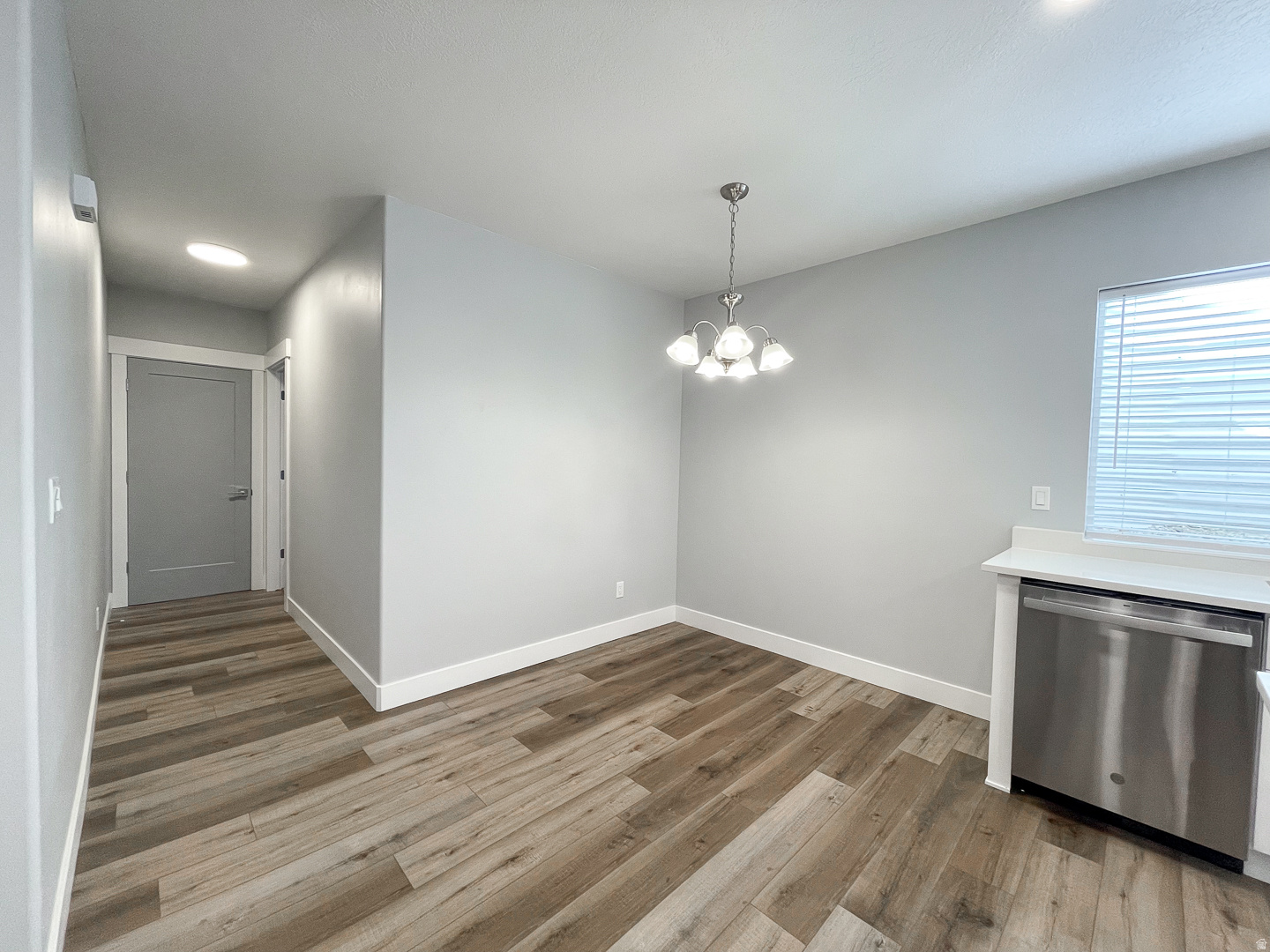 MOUNTAIN RIDGE - Residential