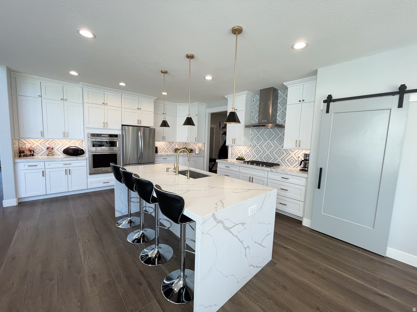 MOUNTAIN RIDGE - Residential