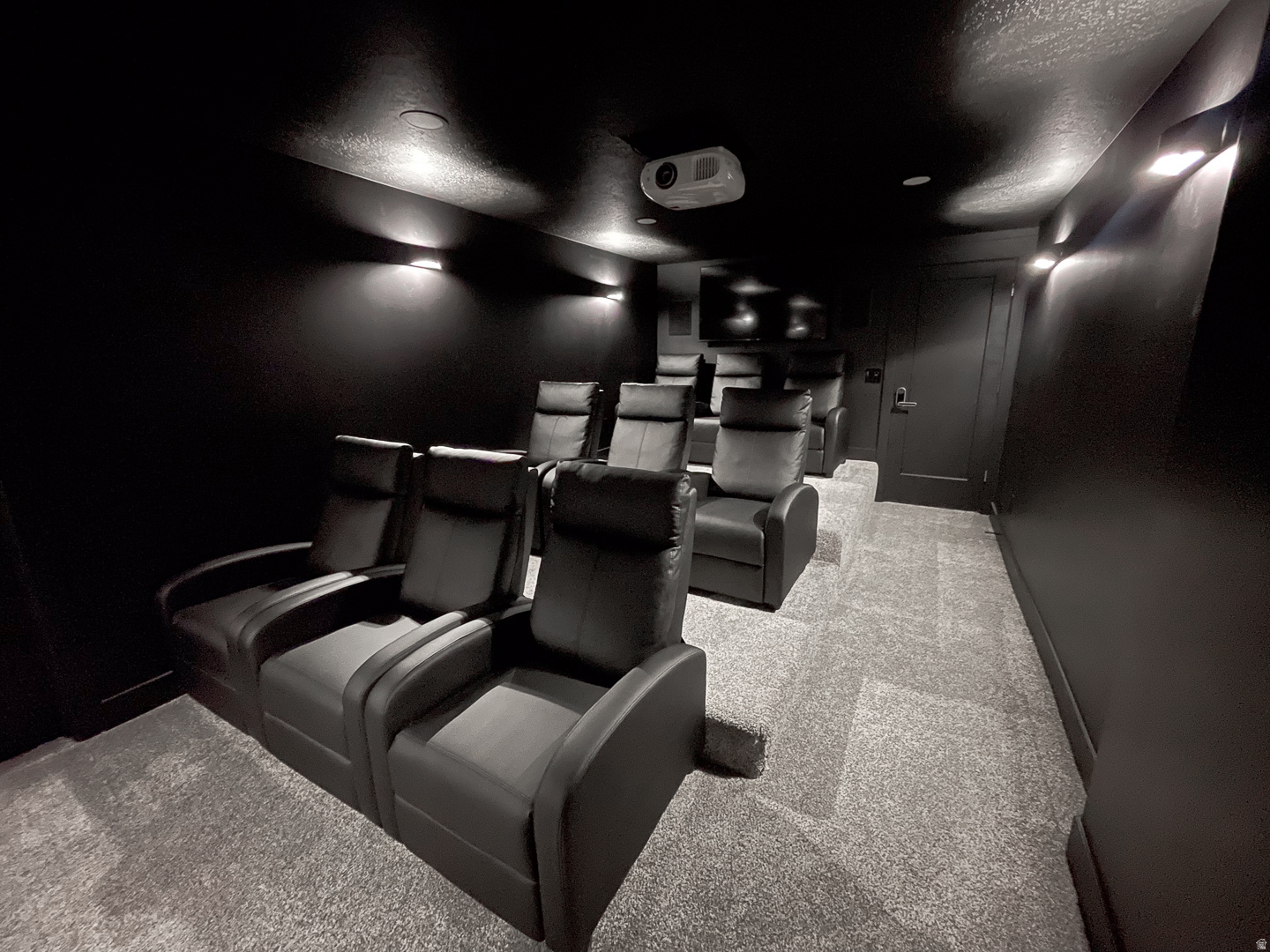 MOUNTAIN RIDGE - Residential