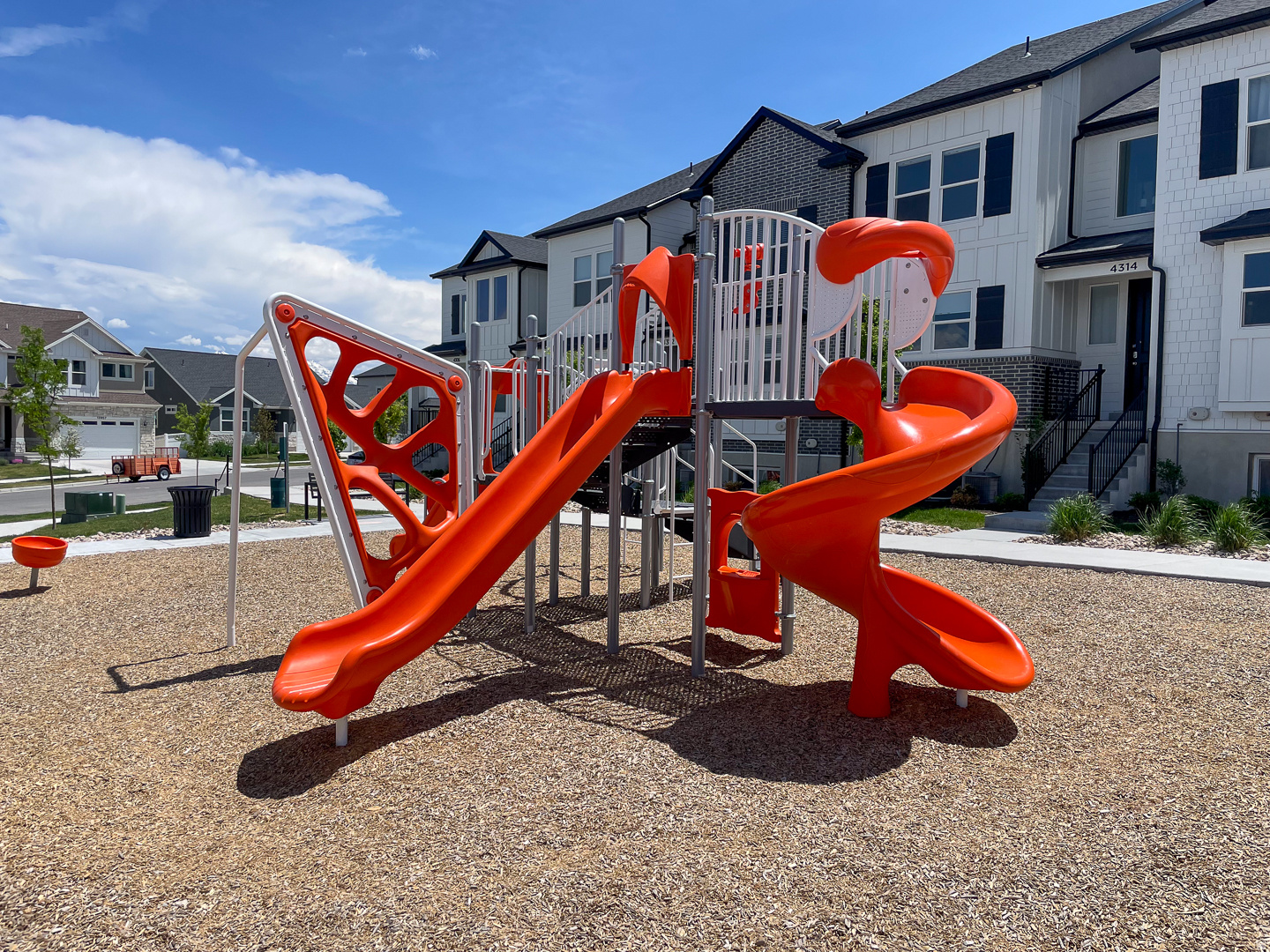 MOUNTAIN RIDGE - Residential