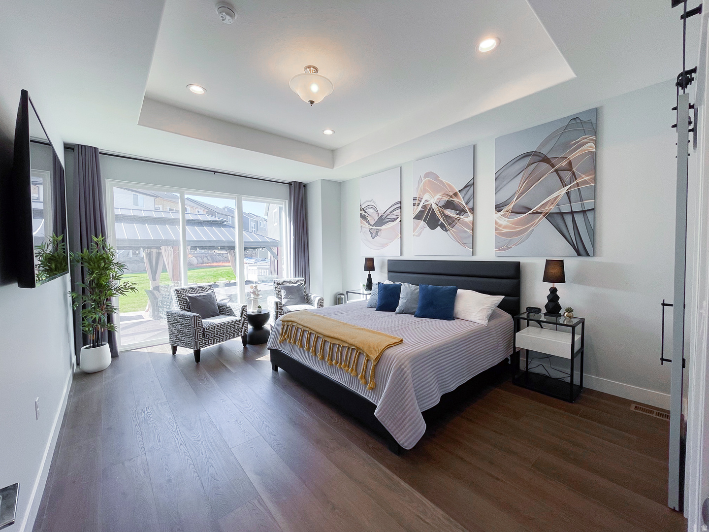 MOUNTAIN RIDGE - Residential