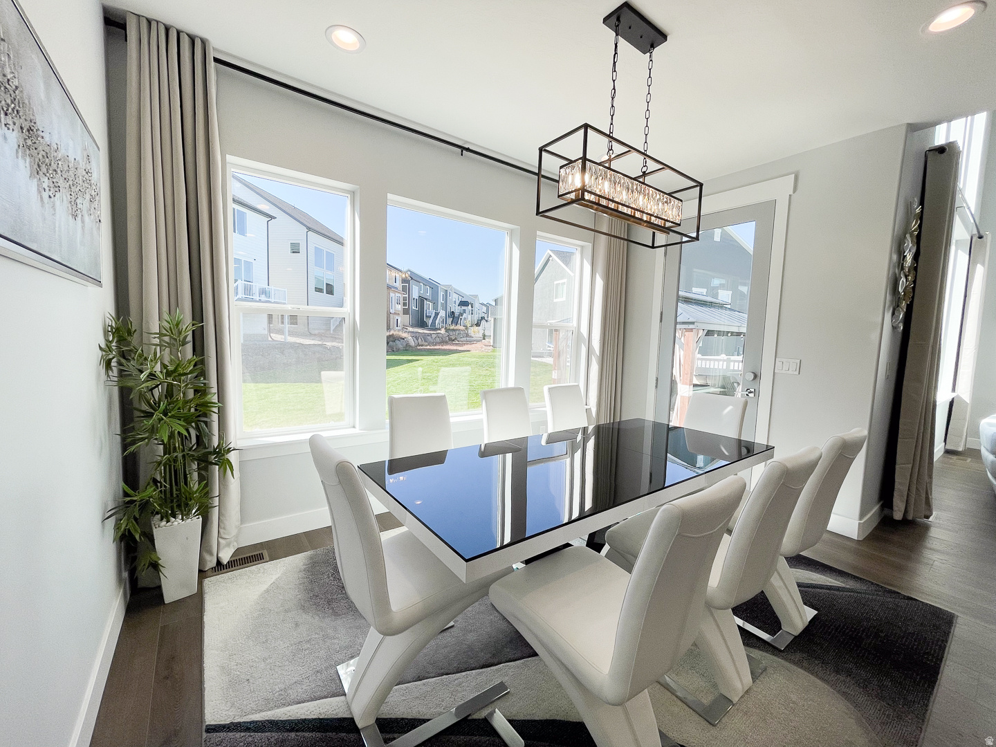 MOUNTAIN RIDGE - Residential