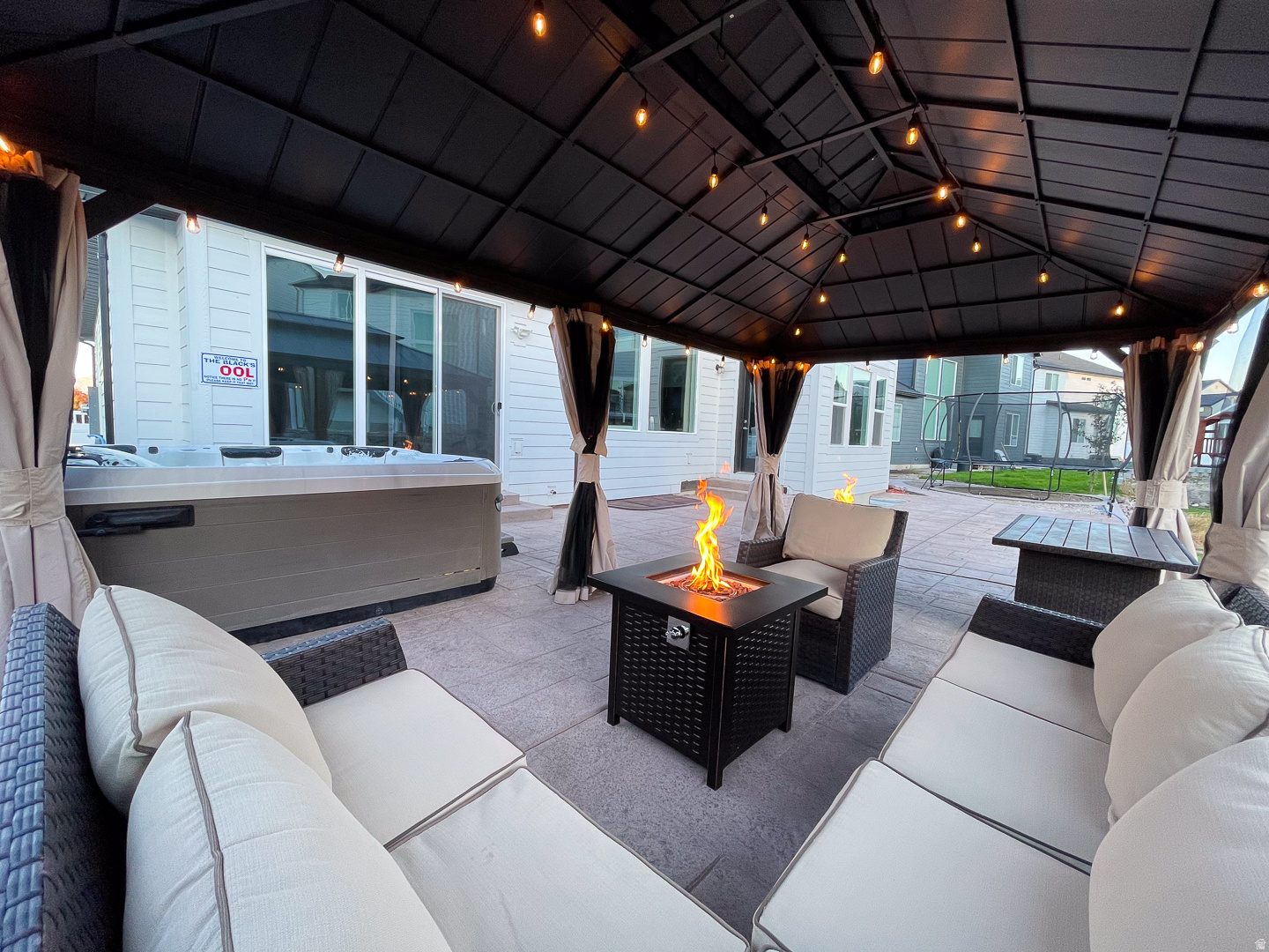 MOUNTAIN RIDGE - Residential