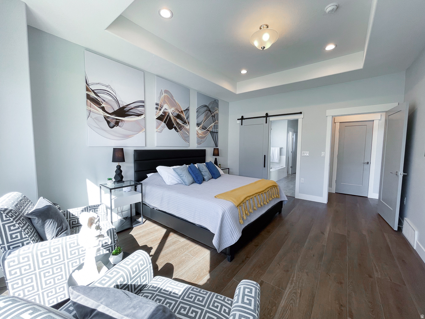 MOUNTAIN RIDGE - Residential