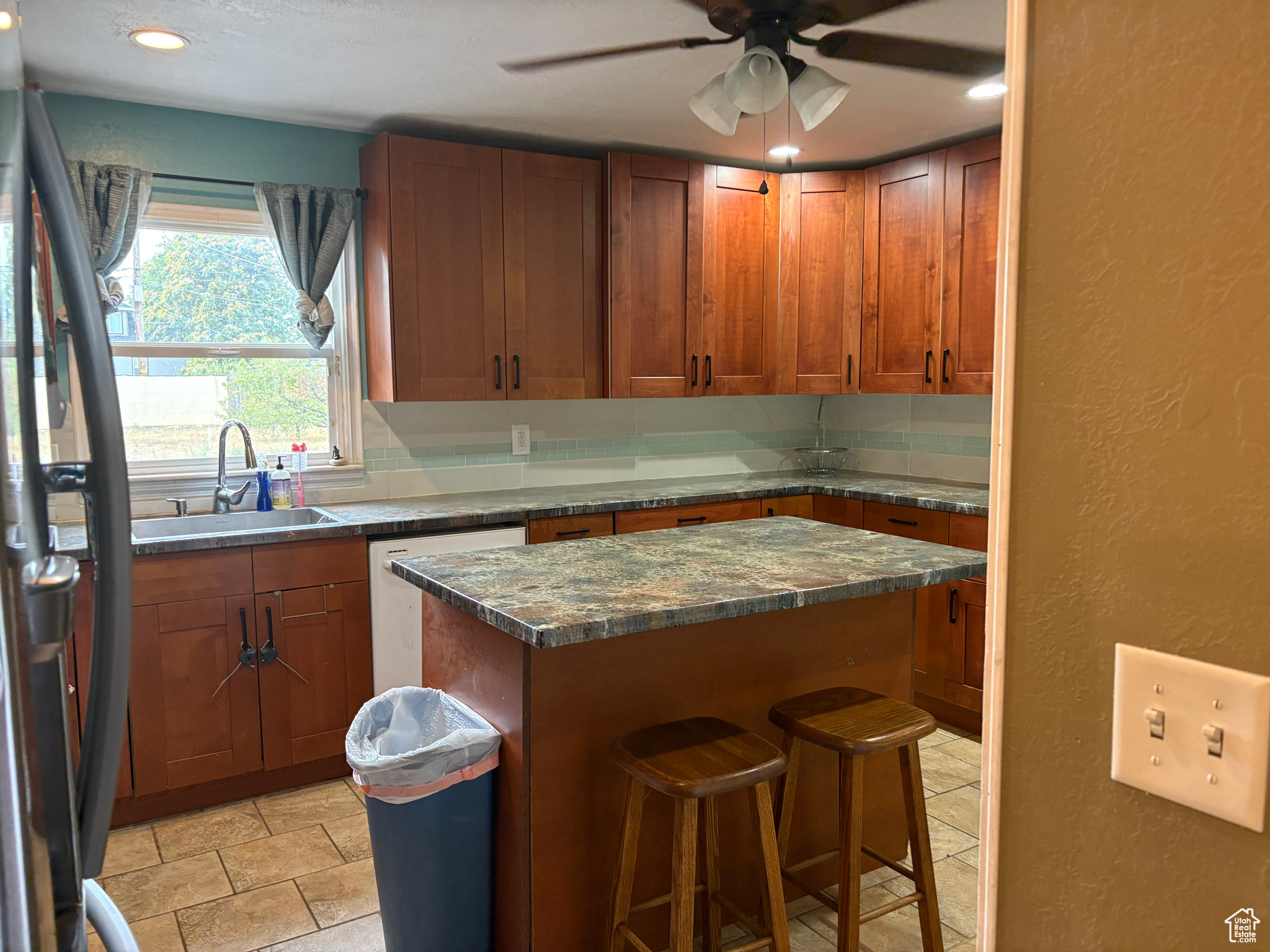 POPLAR PLACE - Residential