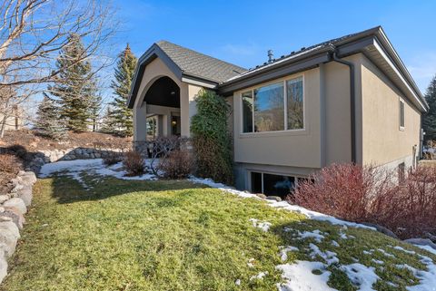 Tiny photo for 2203 E FAIR WINNS LN, Draper, UT 84020 (MLS # 2131840)