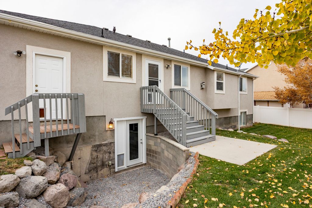 Photo of 14127 S PROSPERO LN, Herriman, UT 84096 (MLS # 2122917)