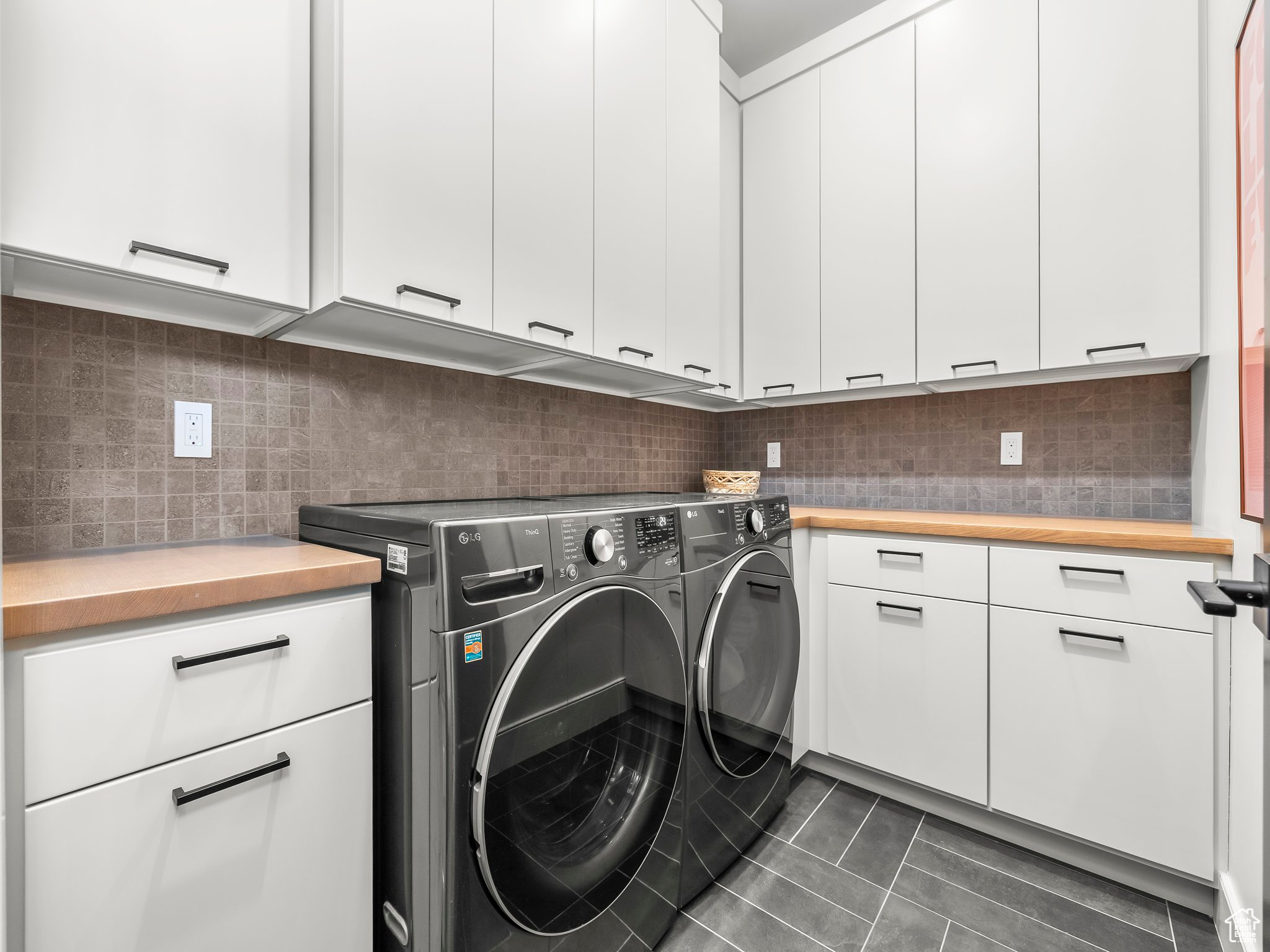 SUMMIT CREEK - Residential