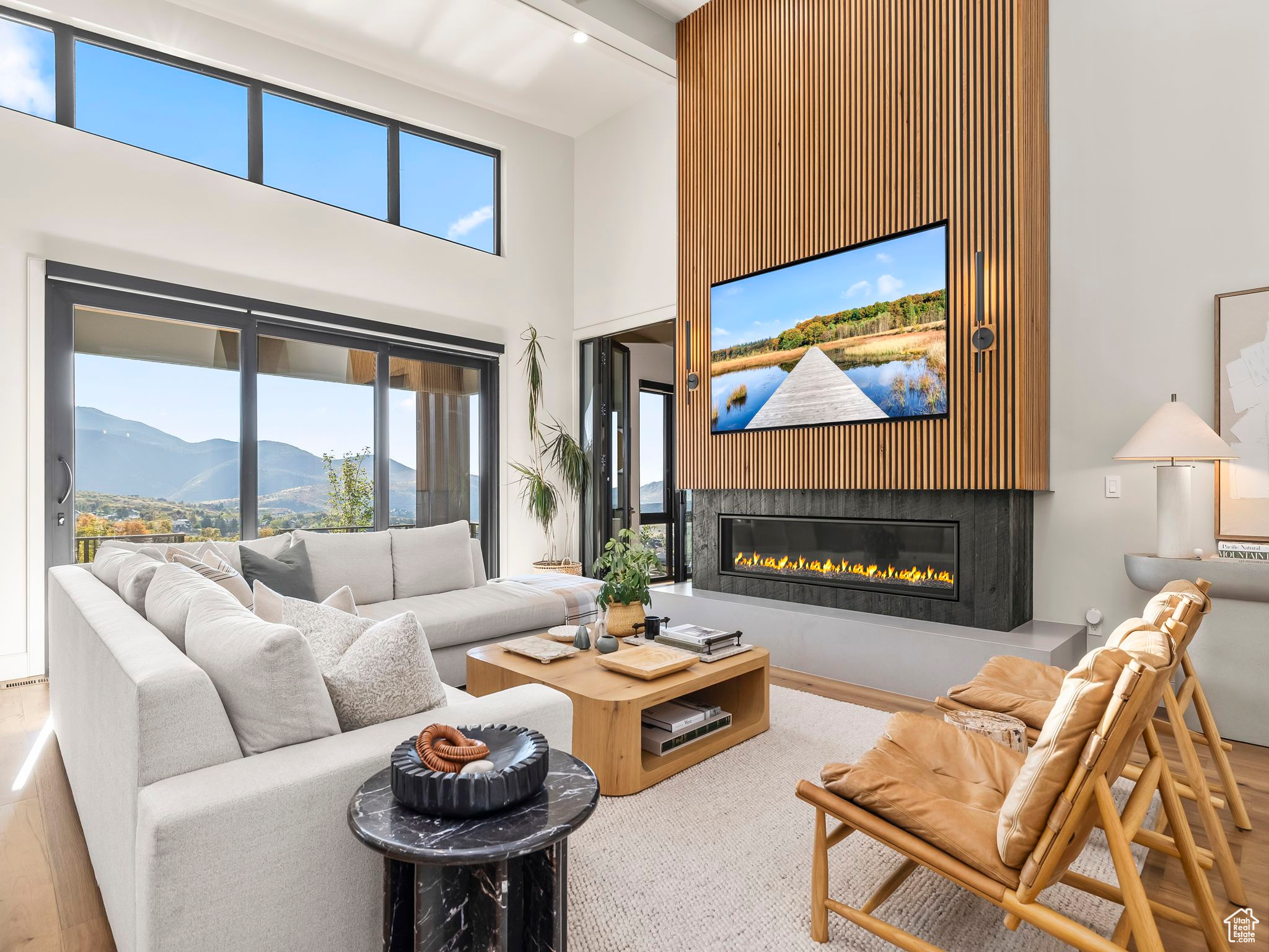 SUMMIT CREEK - Residential