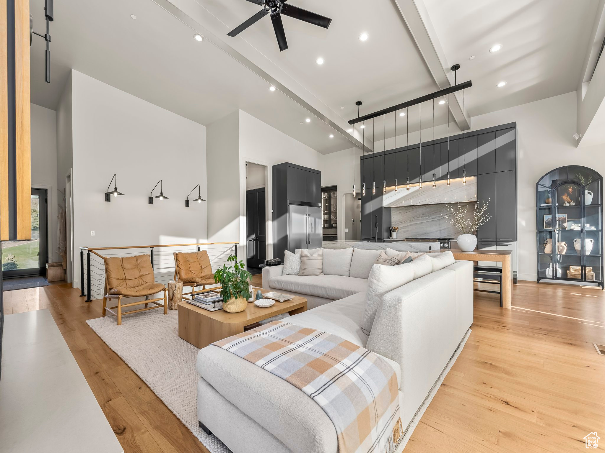 SUMMIT CREEK - Residential