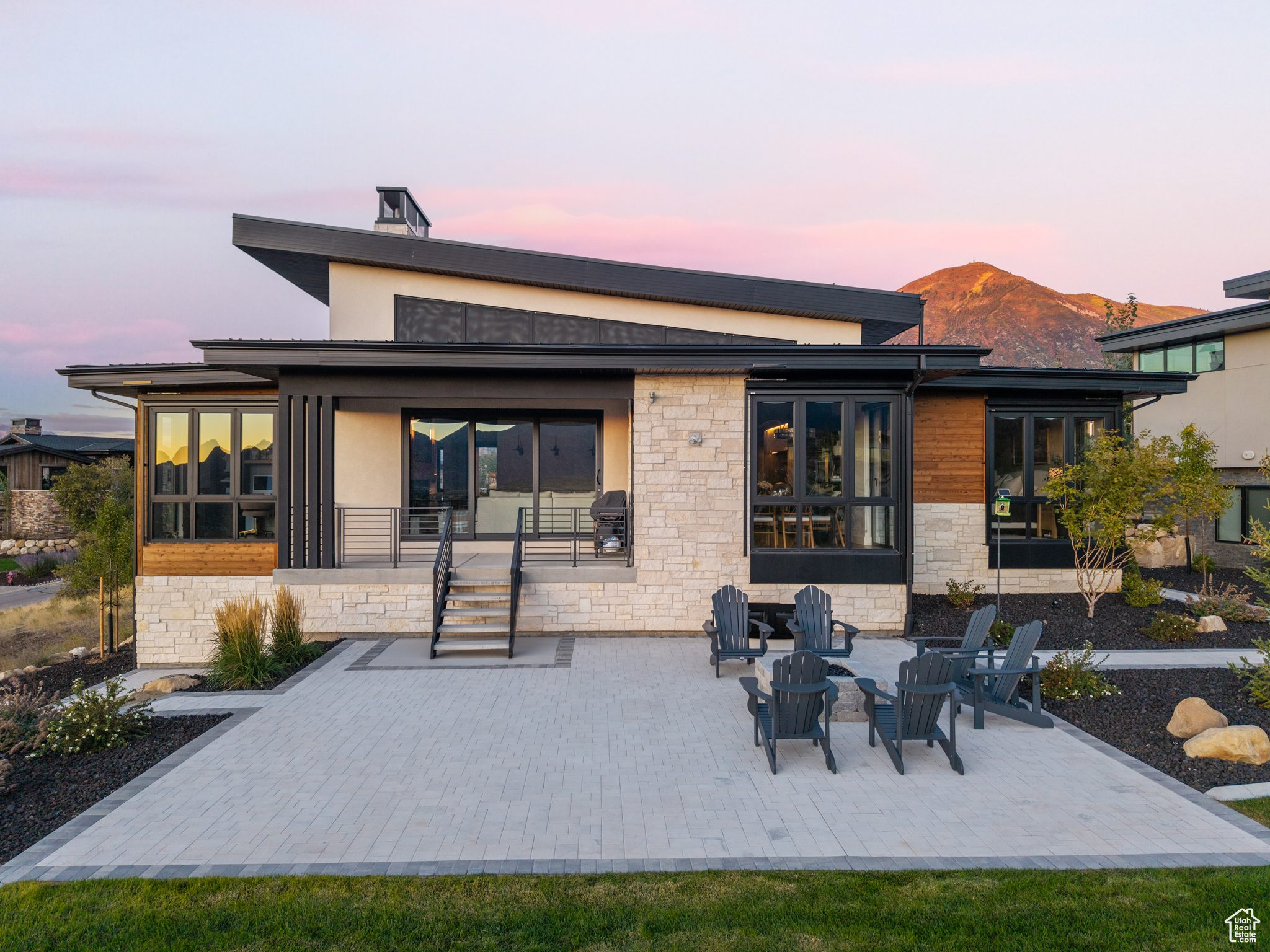 SUMMIT CREEK - Residential